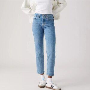 Levi's Premium Denim Button-Fly Wedgie Jean in Medium Wash - Size 31